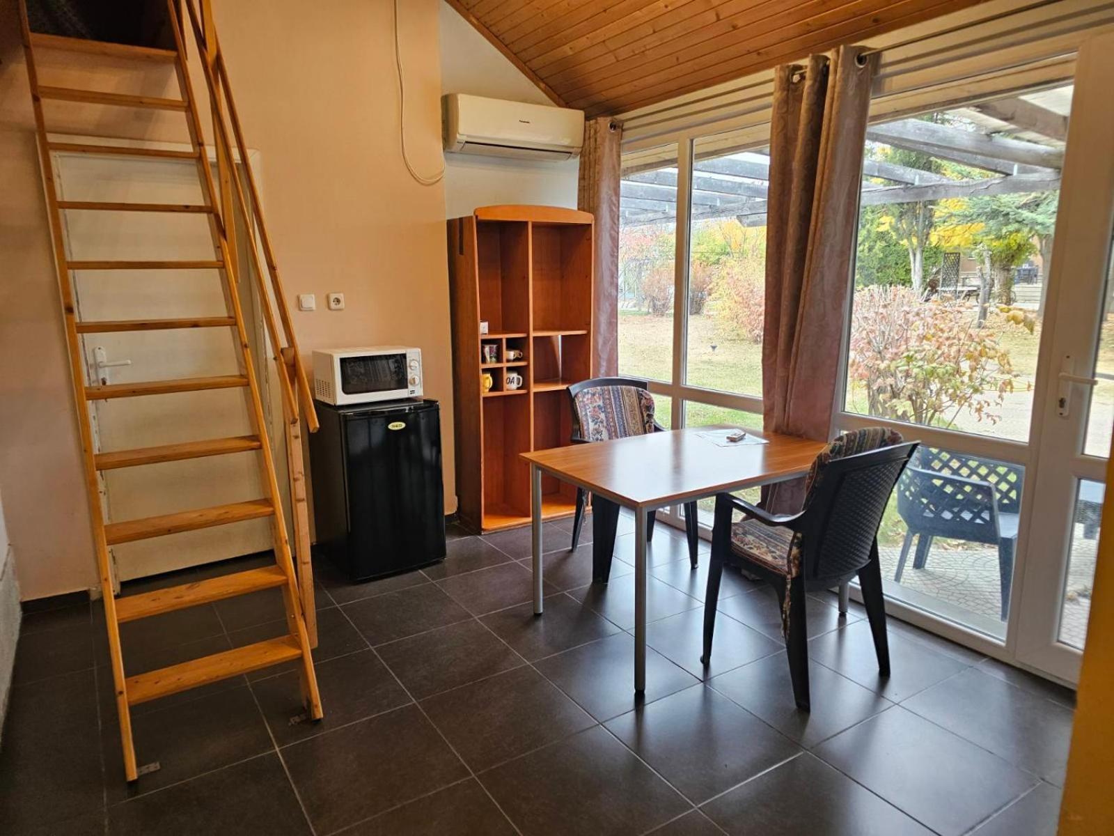 Galeria In The Garden Hotel Plovdiv Ngoại thất bức ảnh