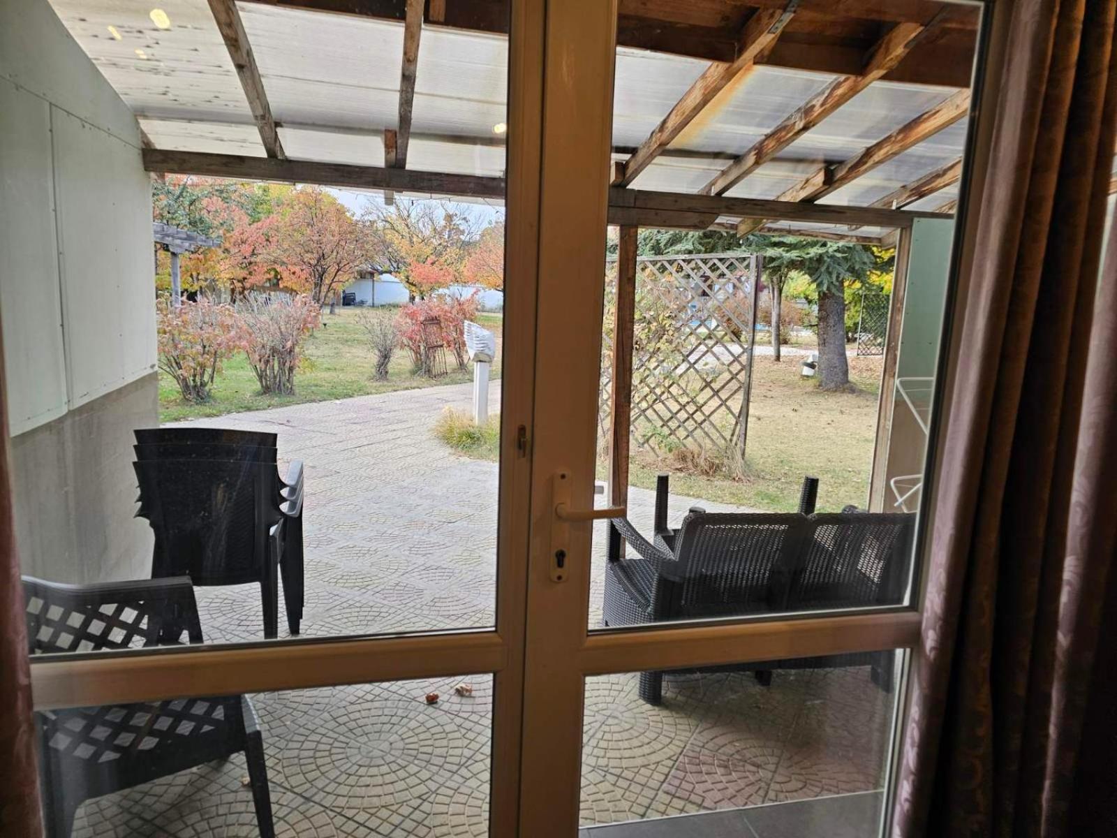 Galeria In The Garden Hotel Plovdiv Ngoại thất bức ảnh